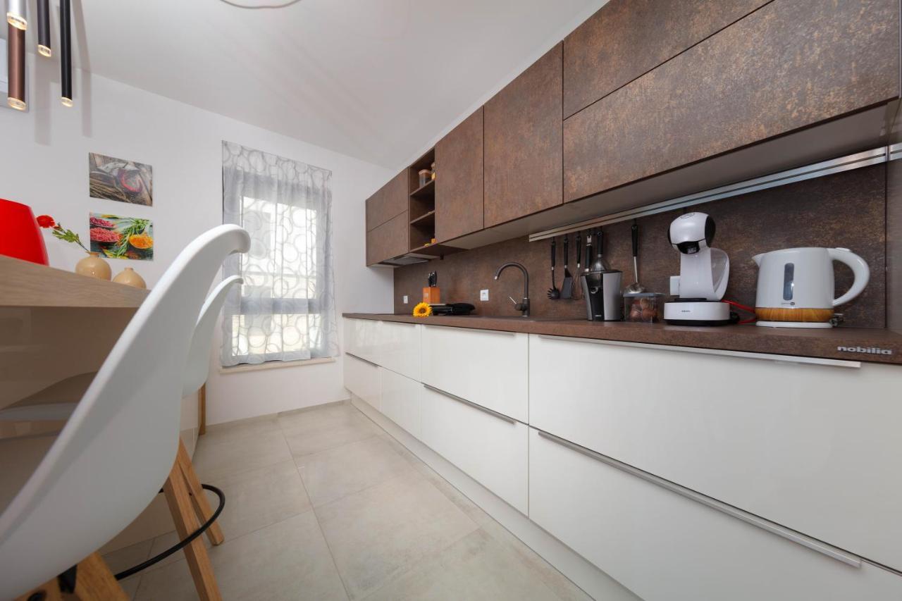 באניולה Apartman Oranz מראה חיצוני תמונה