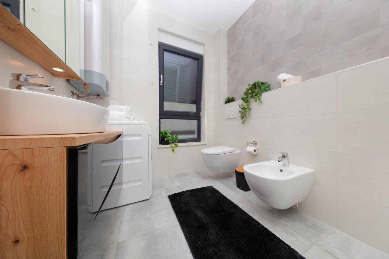 באניולה Apartman Oranz מראה חיצוני תמונה