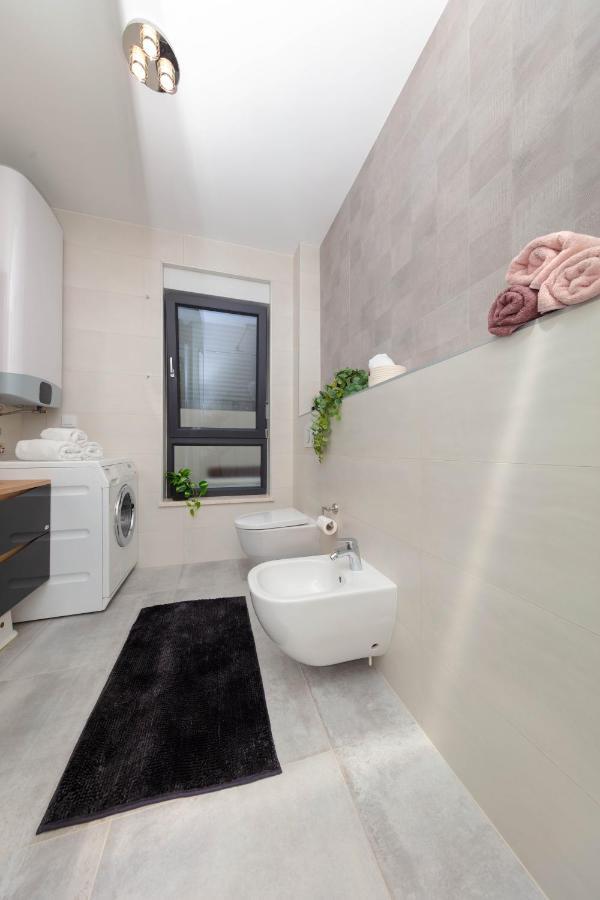באניולה Apartman Oranz מראה חיצוני תמונה