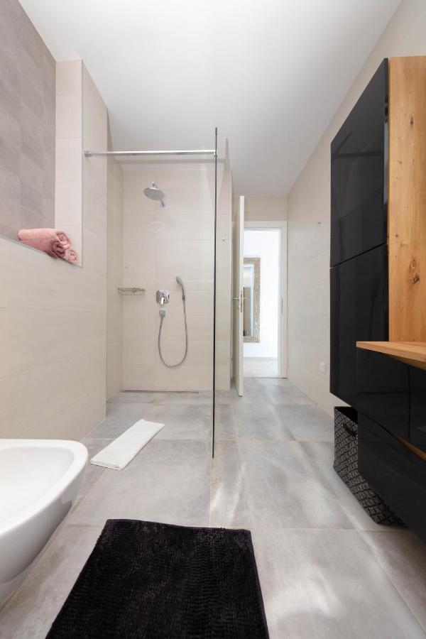 באניולה Apartman Oranz מראה חיצוני תמונה
